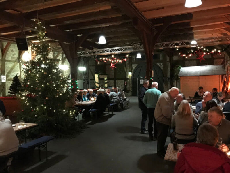 Jährliches Weihnachtsbaumfest in der Zehntscheune Waldau